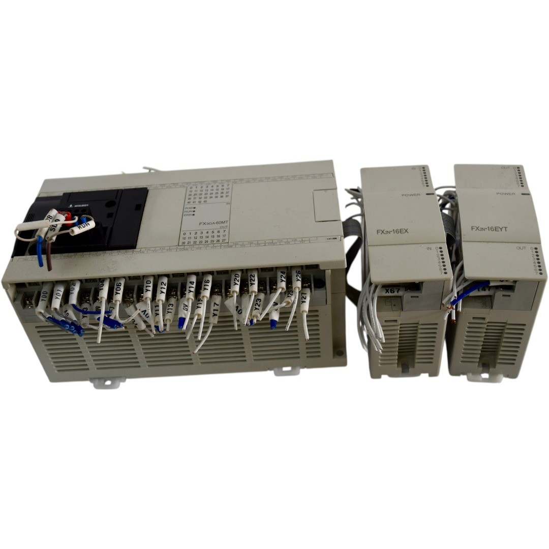 Mitsubishi FX3GA-60MT-CM, FX2N-16EYT, FX2N-16EX Programmable Controller Assembly
