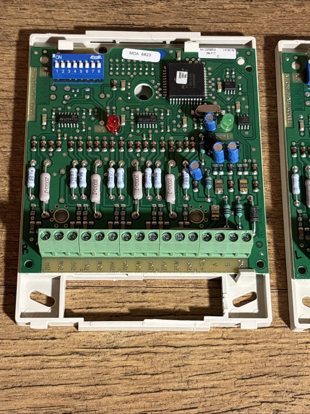 2 ITI BUS 8 ZONE HARDWIRE INPUT MODULES 60-744