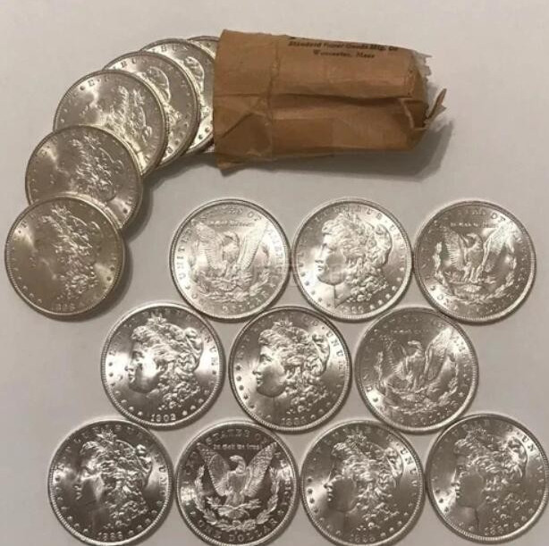 Lot of 4 1878-1882 S Morgan American Silver Dollars - Mixed Dates Uncirculated