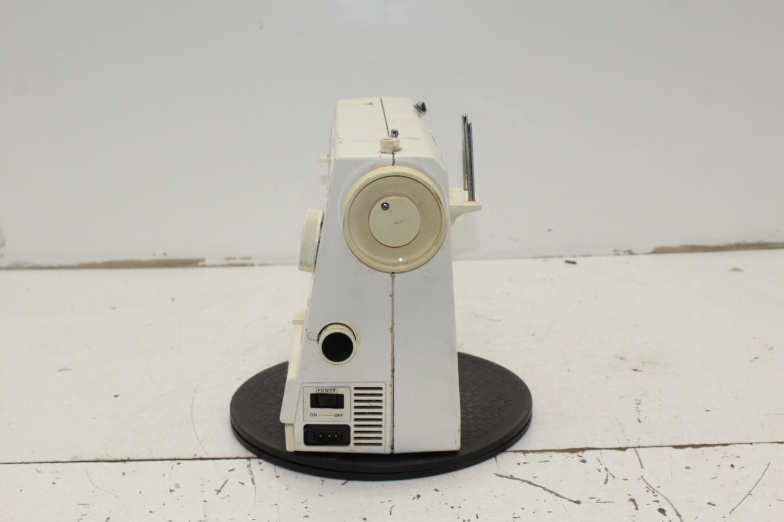 Kenmore 158.1110181 Sewing Machine - Untested As-is