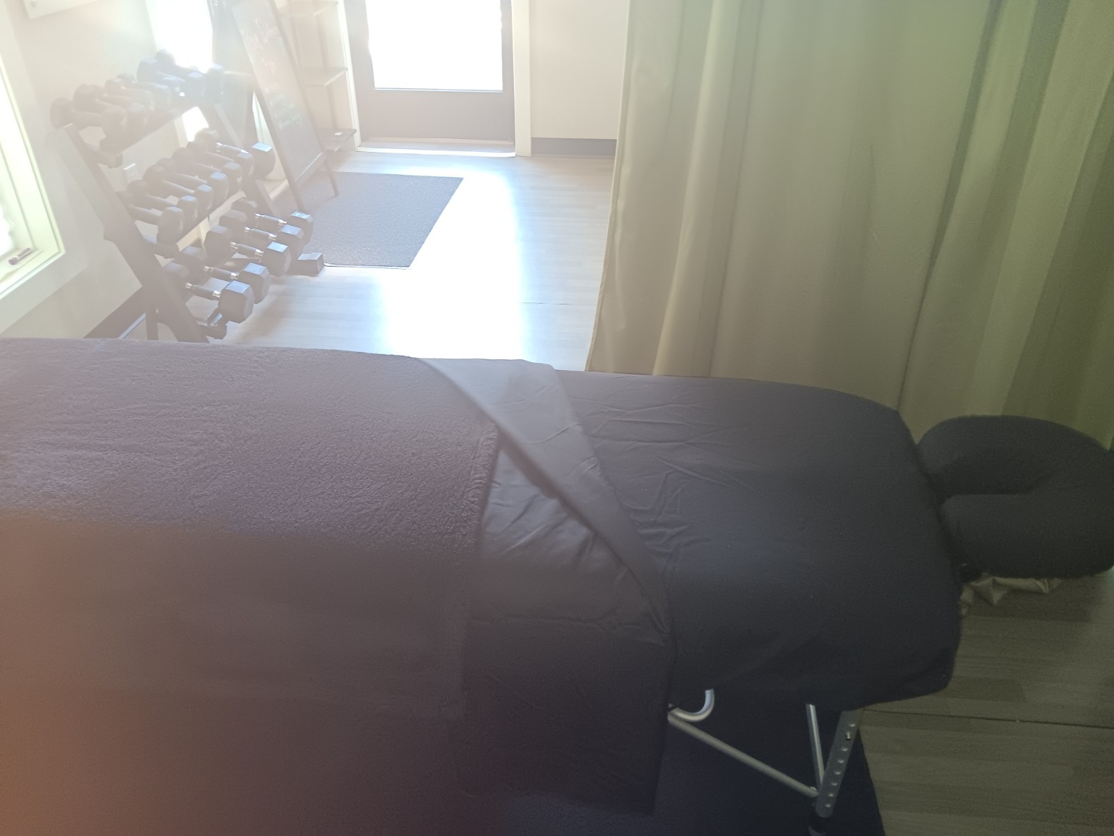 Portable Foldable Black Massage Table with Metal Frame & Face Cradle