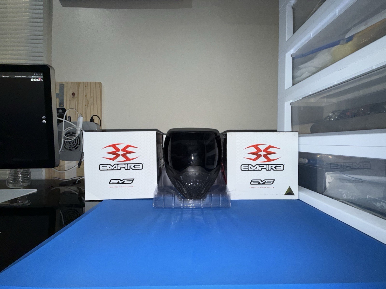 💥 Empire EVS Paintball Mask w/ 1 Lens - Black 💥