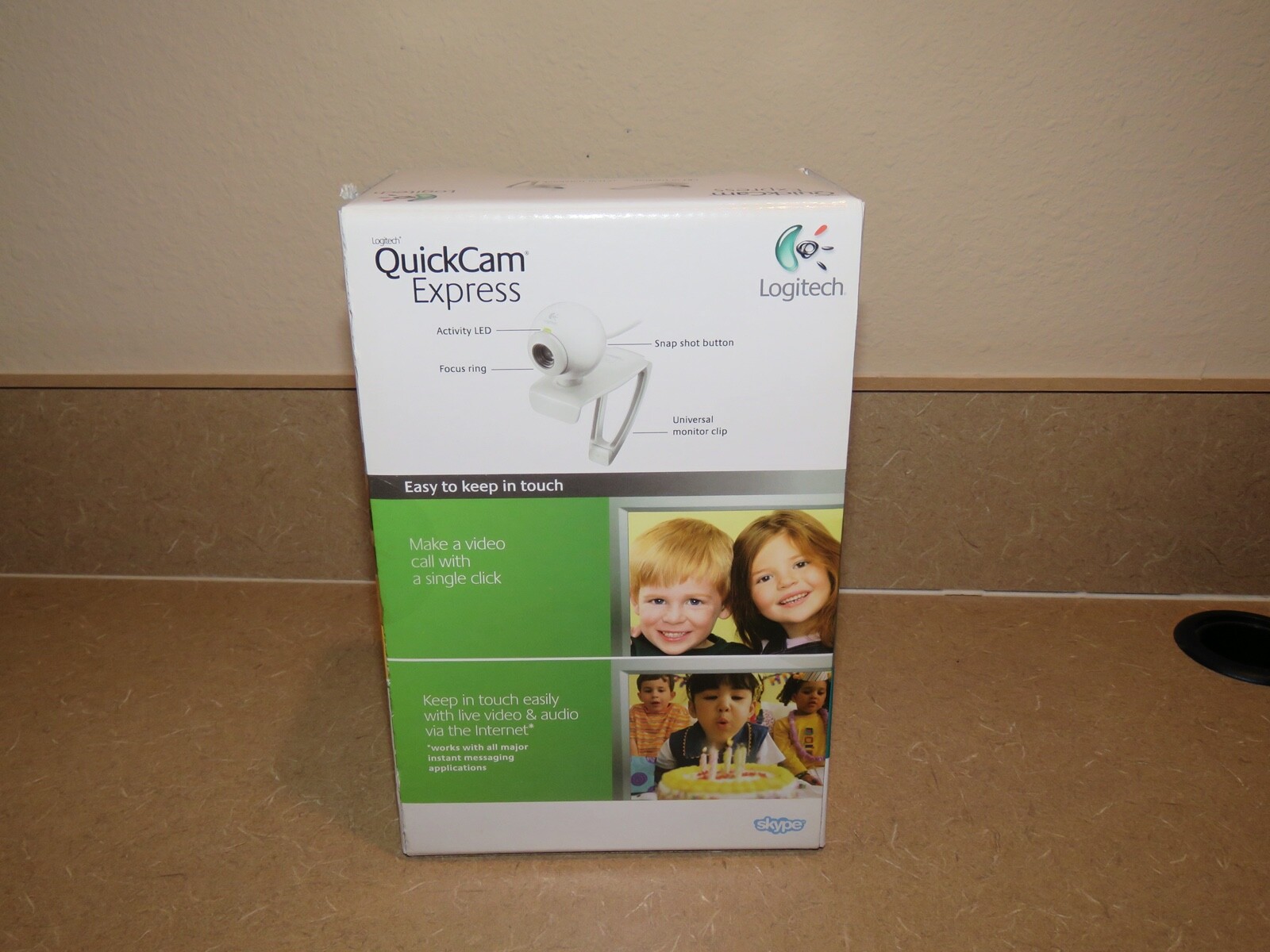 Logitech QuickCam Express WebCam 961461-0403 NEW Sealed Box!