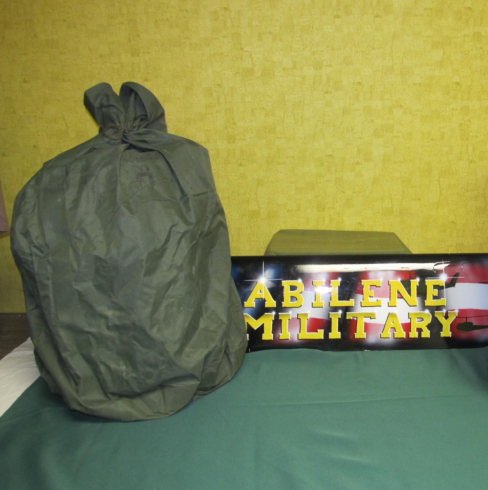 Military Issue Medium Alice Pack with Frame Strap Kidney Pad Wet Weather Bag VG