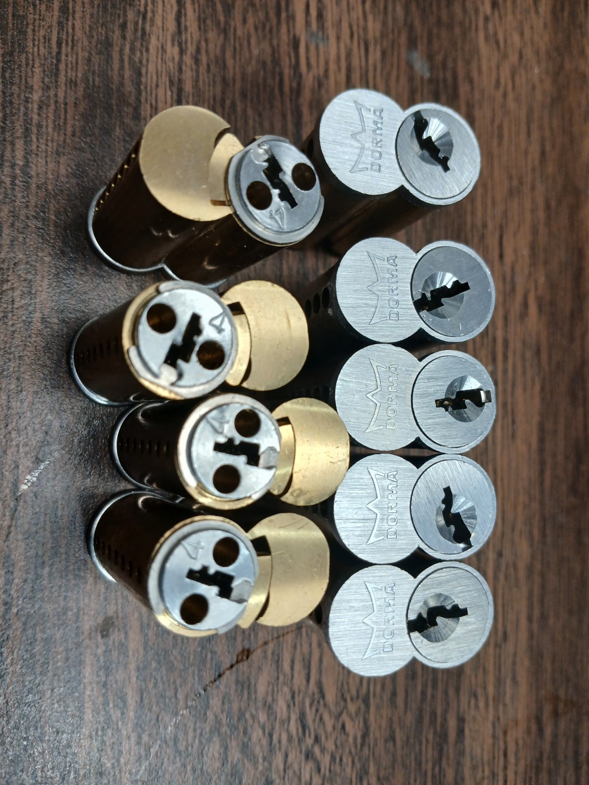 38 Dorma RESTRICTED 7pin cores, 40 blanks