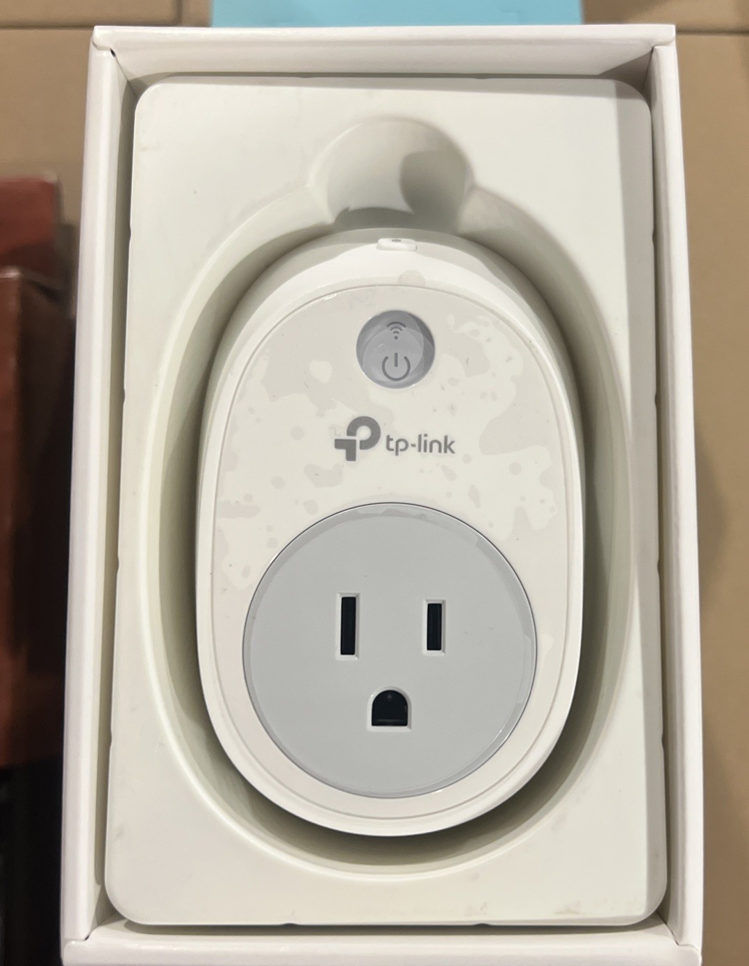 TP-Link - HS100 - Smart WiFi Plug - Works w/Google Assistant & Amazon Alexa NEW