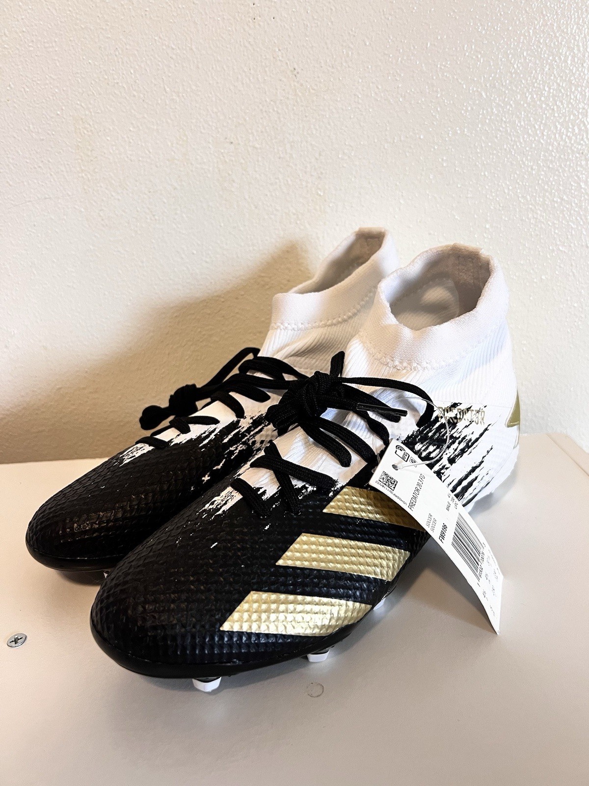 ADIDAS Soccer Cleats Futbol Size 5M/6.5W White Black Gold