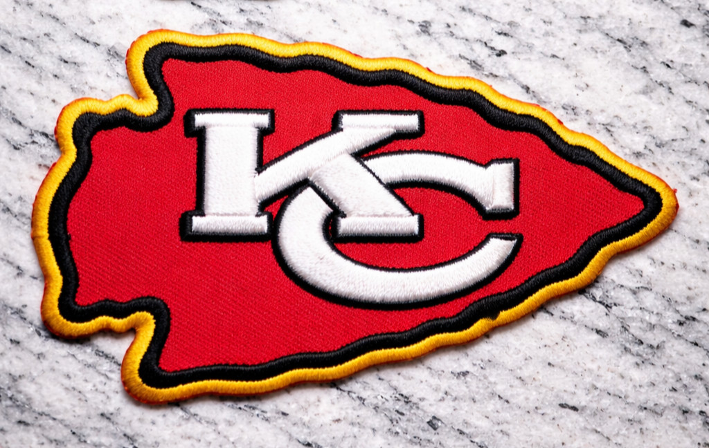 KANSAS CITY CHIEFS RED ARROW LOGO NFL EMBROIDERED IRON ON PATCH 4"X2" FREE SHIP