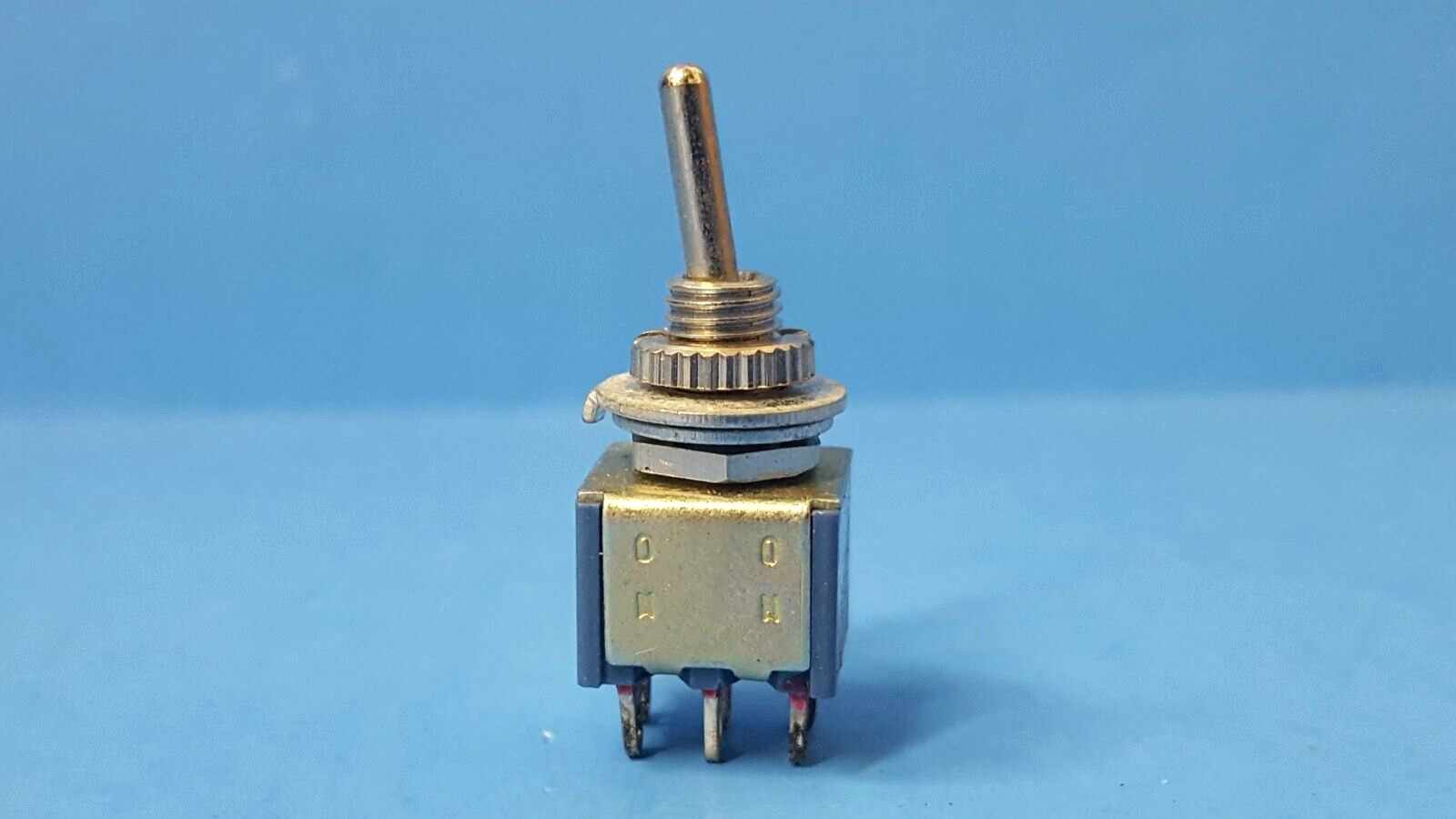 2 pcs- Toggle Switch, STM-1, DPDT, ON-ON, 250VAC/3A, 125VAC/6A