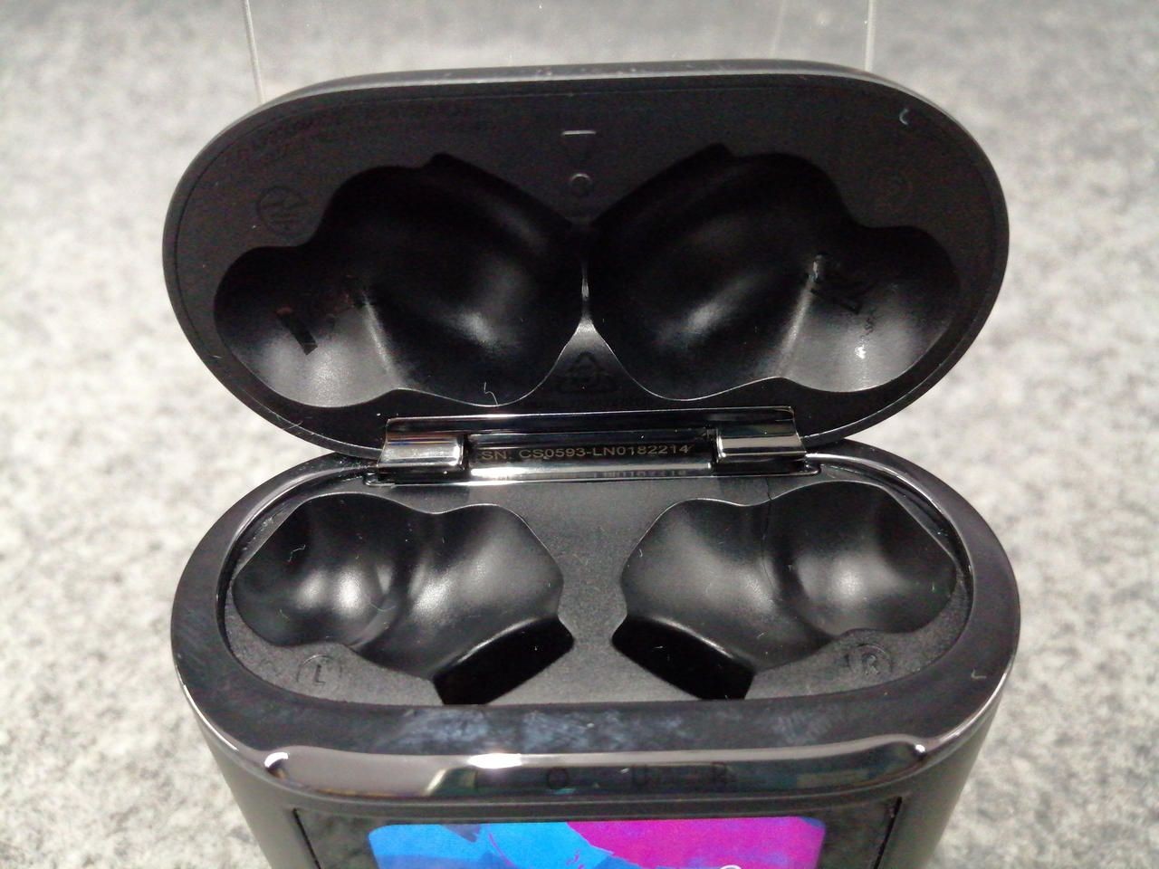 JBL Wireless Earbuds TOUR PRO2 Used