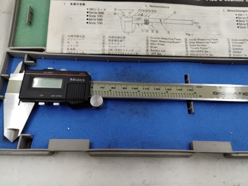Mitutoyo Digimatic Digital Caliper 500-136 CD-6"BS With Case