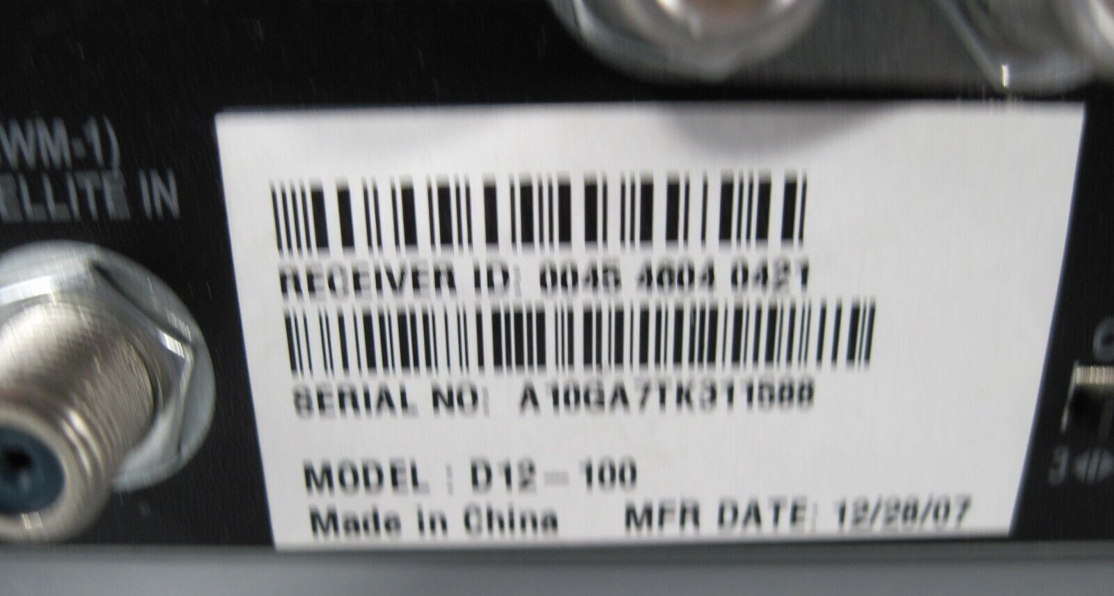Direct TV Model D12-100- R Satellite Receiver Includes Everything Received