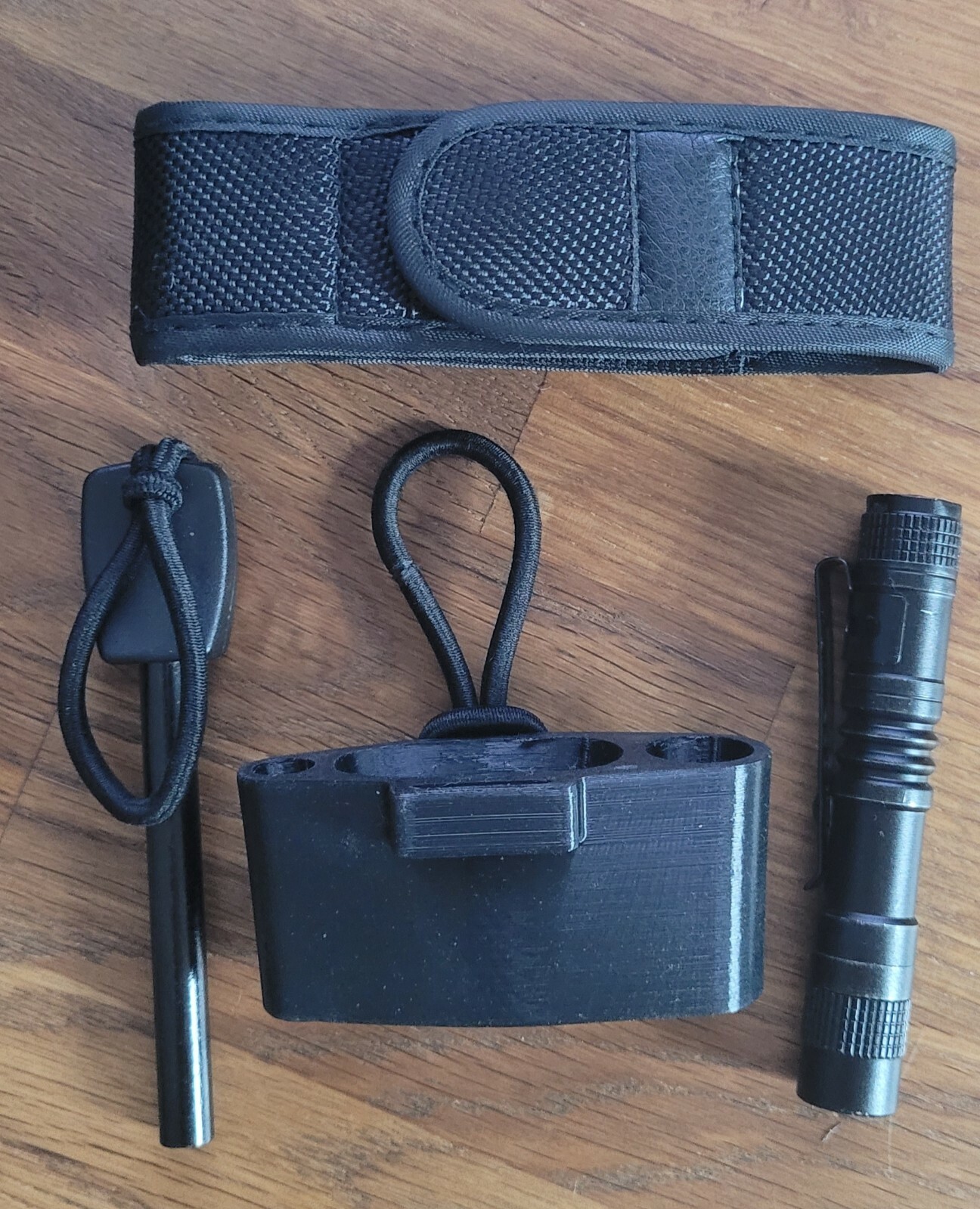 Mora Morakniv Utility Sleeve Bushcraft: LED Flashlight + Ferro + Utility Pouch