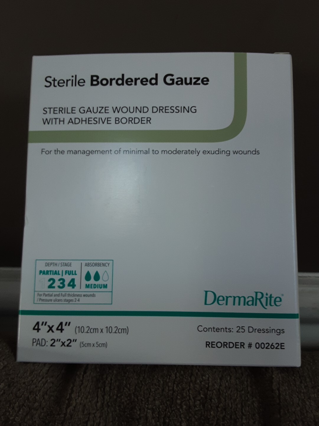 New-DermaRite Sterile Bordered Gauze 4"x4" (# 00262E) 25 Count