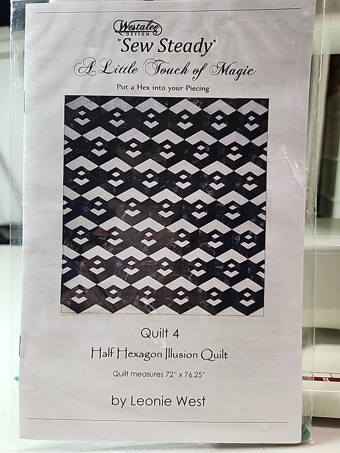 Half Hexagon Illusion Quilt