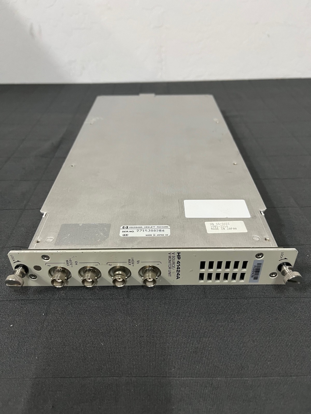 HP 41424A, V SOURCE / V MONITOR UNIT