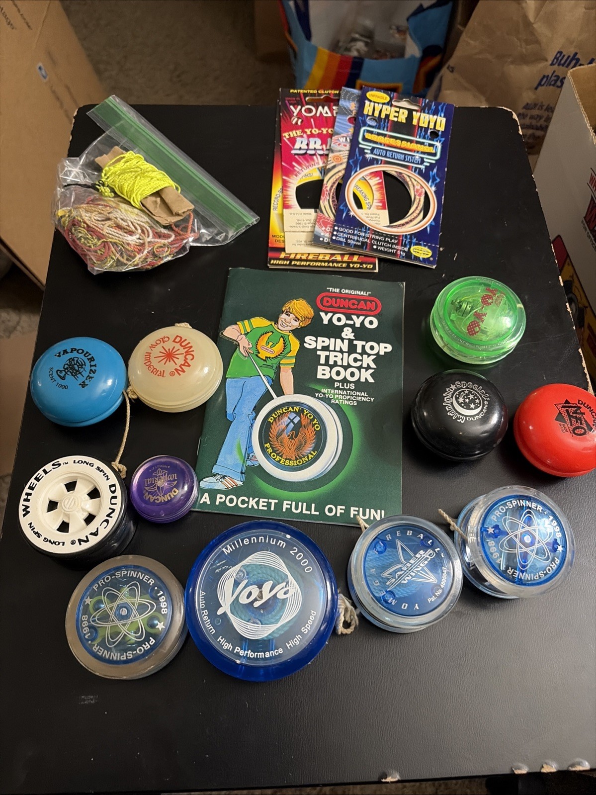 Lot Of 11 Vintage Yo-Yos Yoyo With Extras