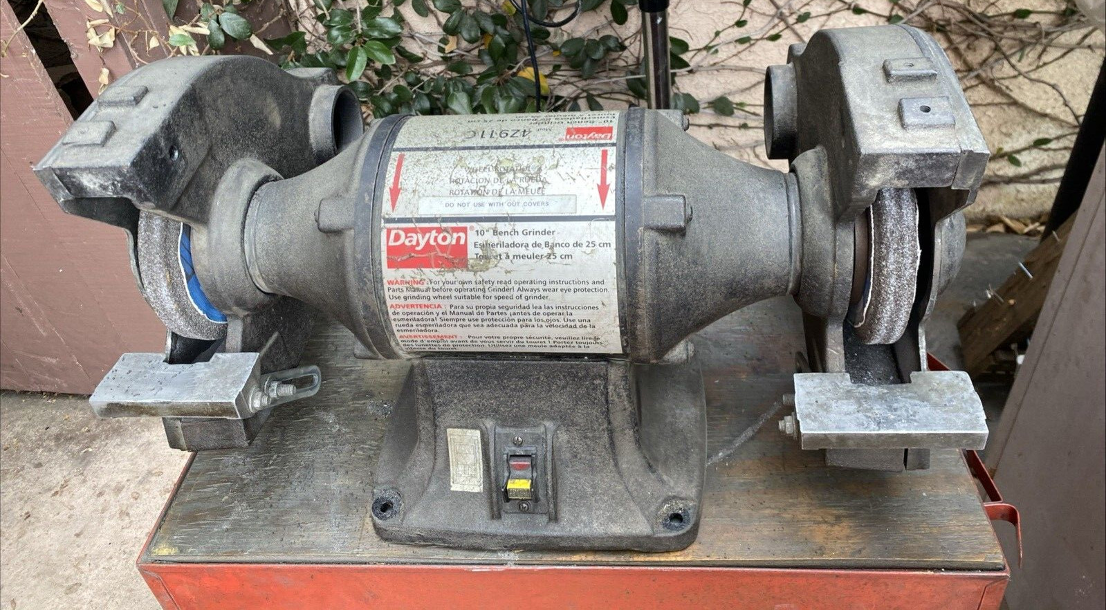Dayton 10” Commercial Beach Grinder Model 4Z911C 1HP 120V Single Phase Vintage