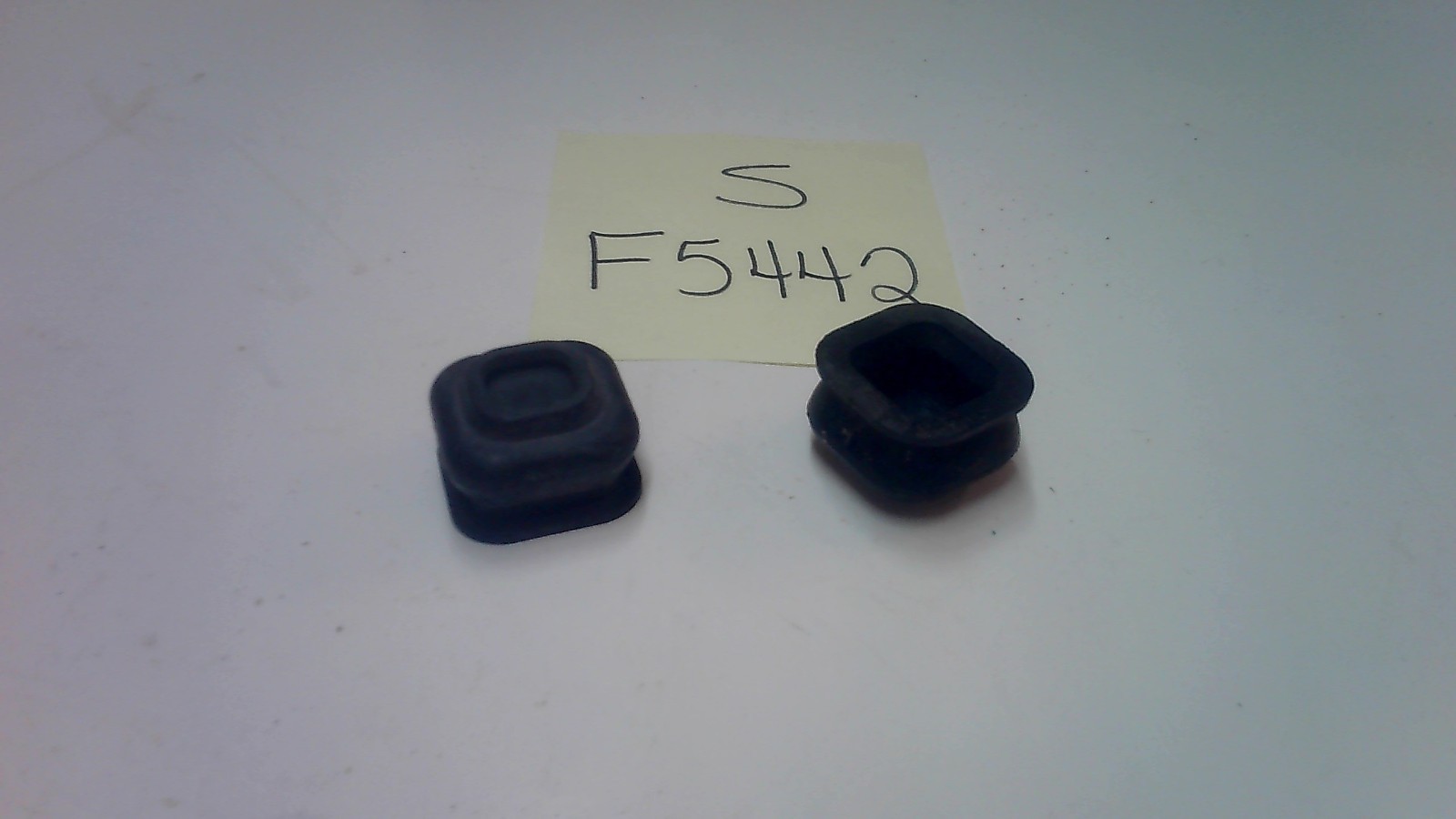 SP-B-B BLACK PUSH BUTTON BOOT ( LOT OF 2)