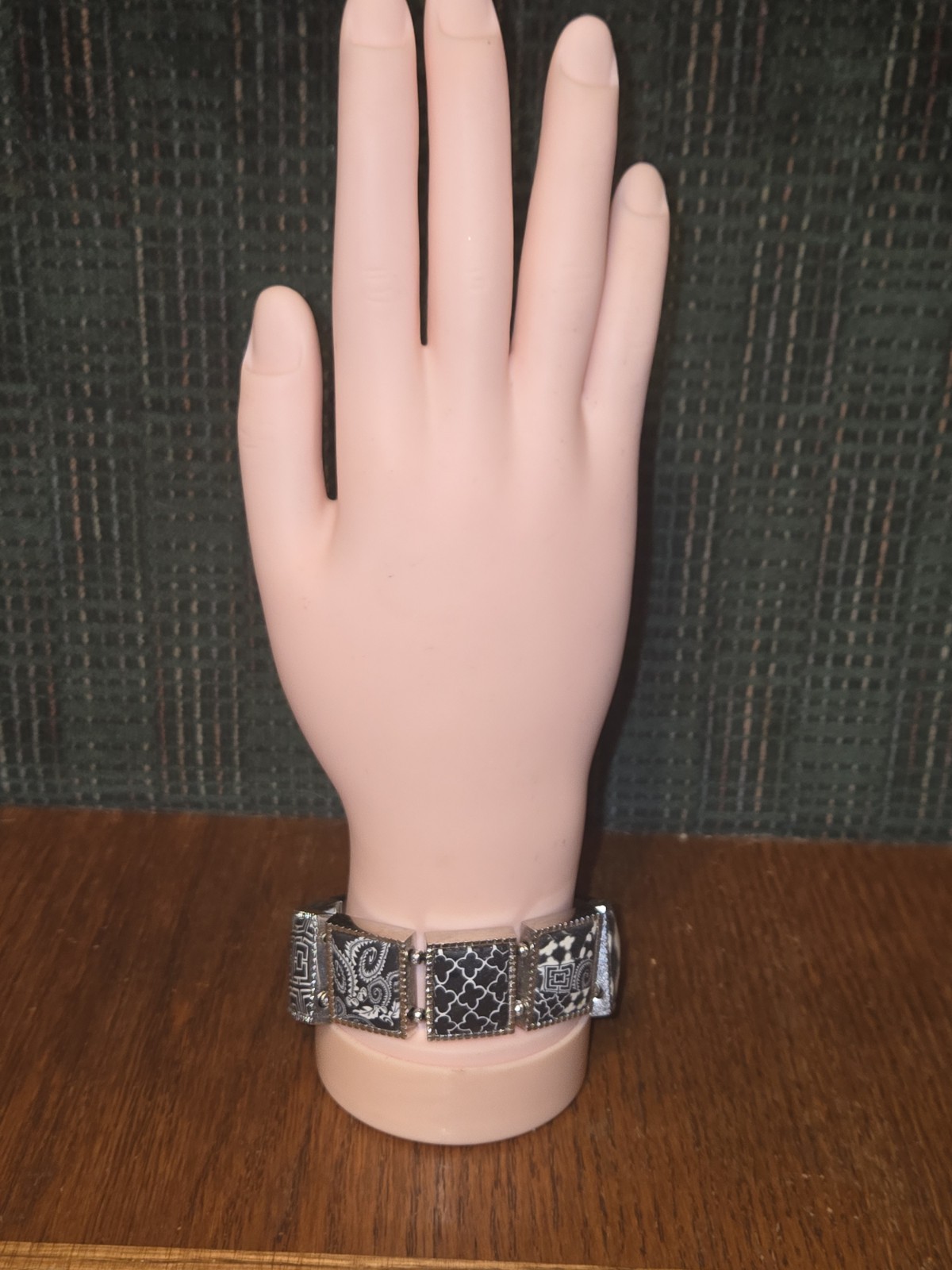 New Jilzarah Handmade Clay And  Silver Bangle Bracelet - London Grey