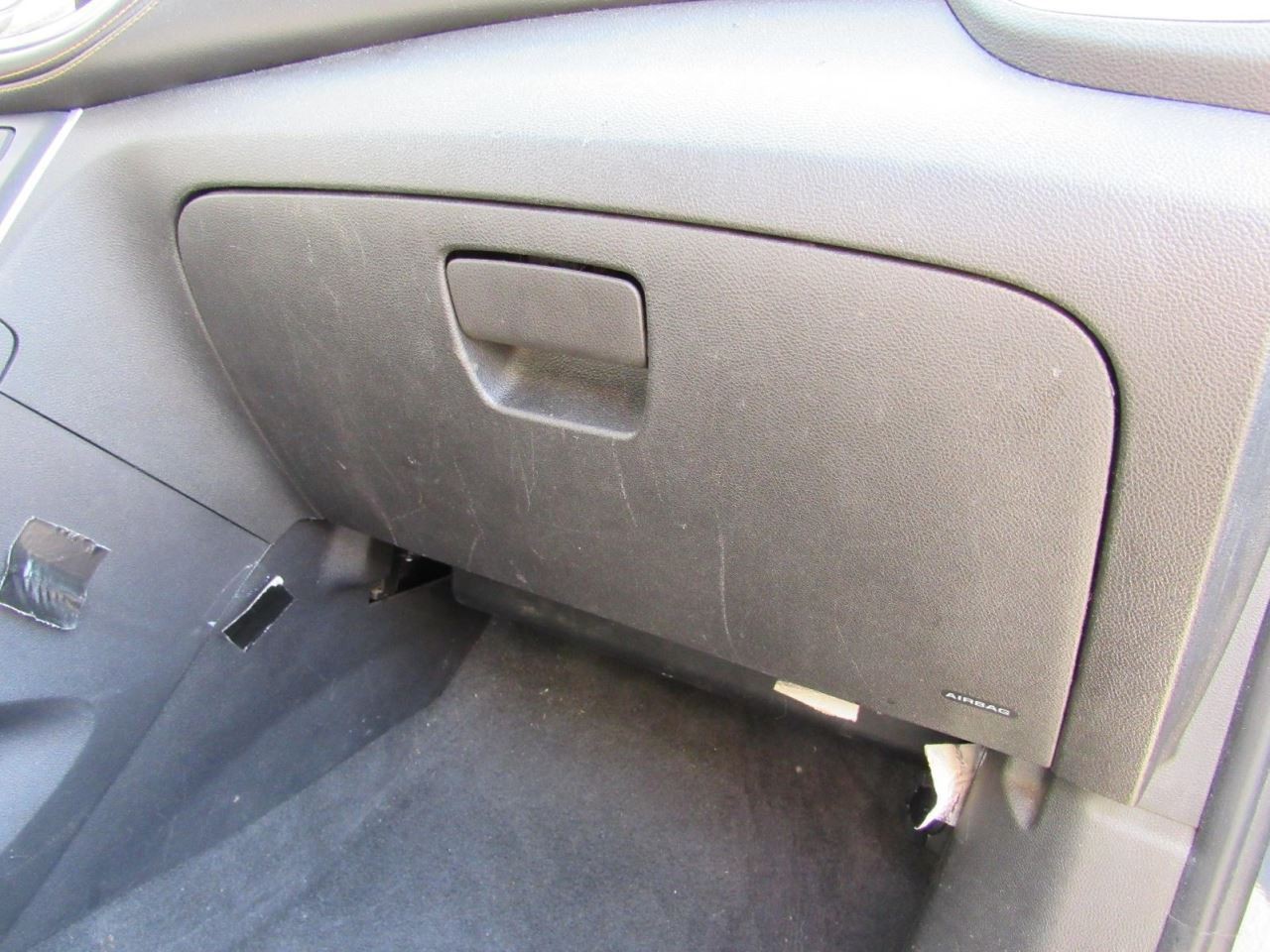TRAX      2019 Glove Box 1002396
