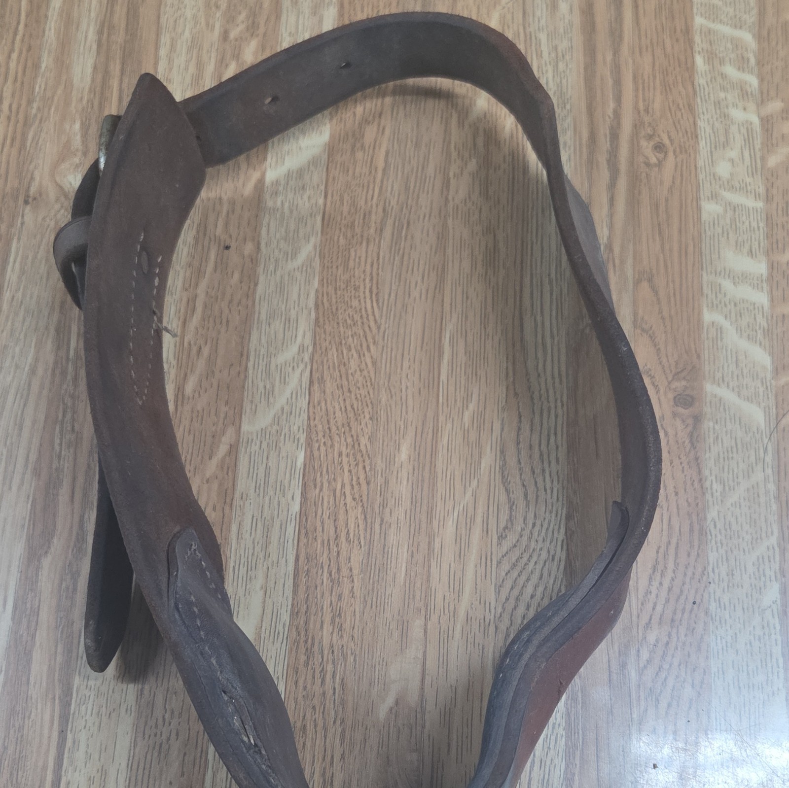 Heavy duty leather cribbin collar.