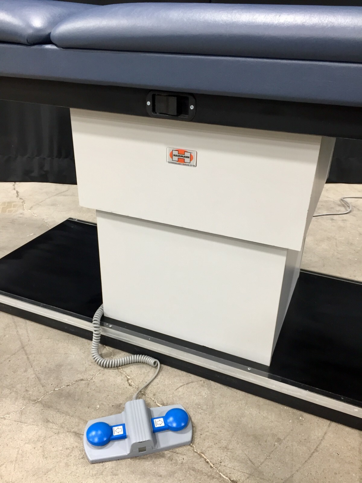 Hausmann 4756 Power Exam Table with foot controller