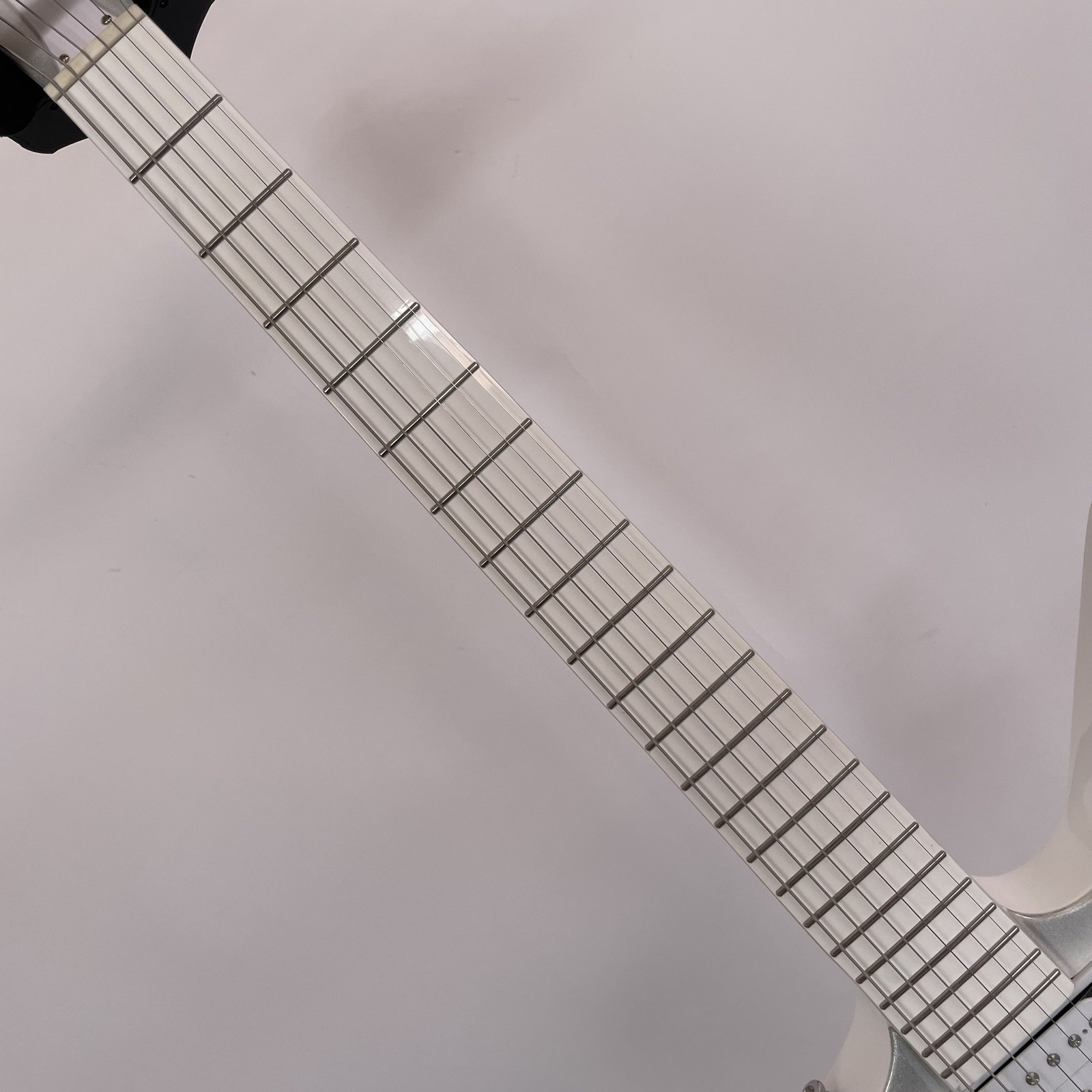 Factory 6String white E shape Electric Guitar 2H Pickups Rounded fret Edge