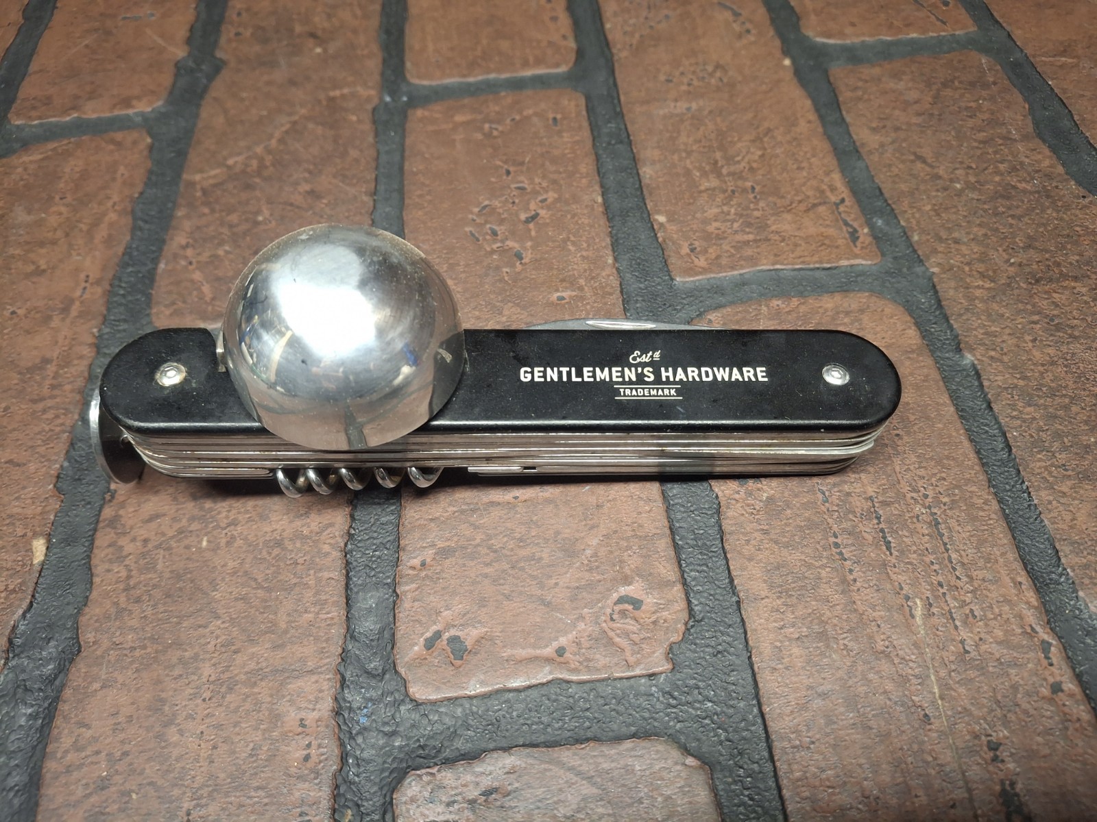 Gentlemen's Hardware Kitchen Compact Hand Held Multi-Tool