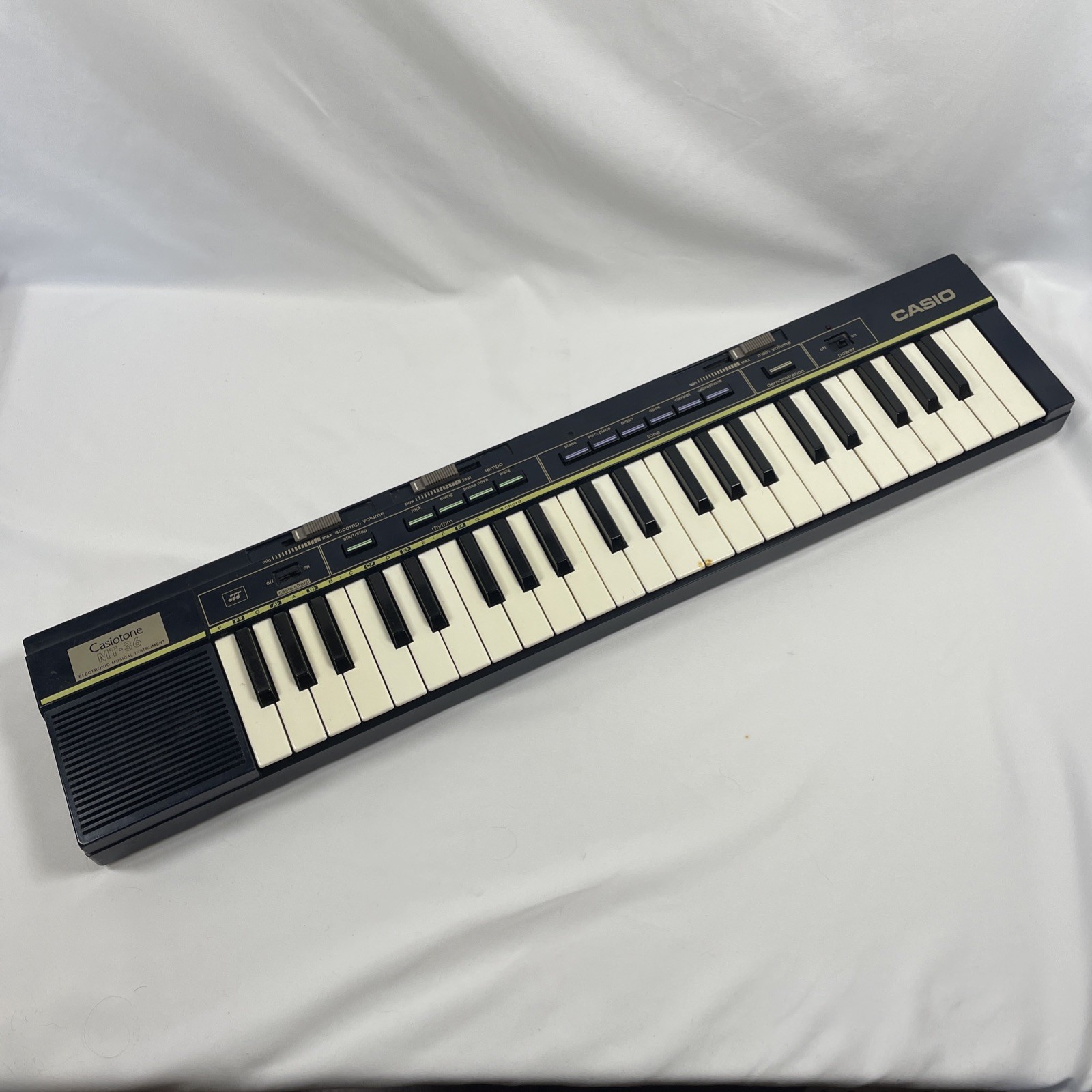 TESTED Casio Casiotone MT-36 Vintage 49-Key Electronic Keyboard Japan Black MT36