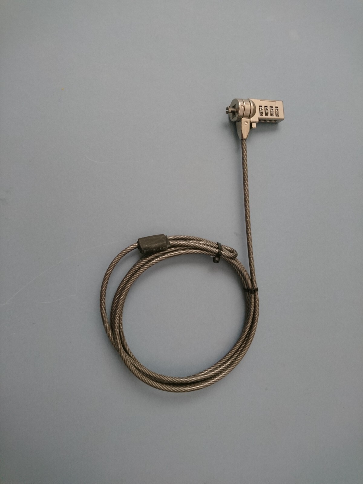 Targus DEFCON COMPACT SERIALIZED COMBO CABLE LOCK - "BRAND NEW & NEVER USED"