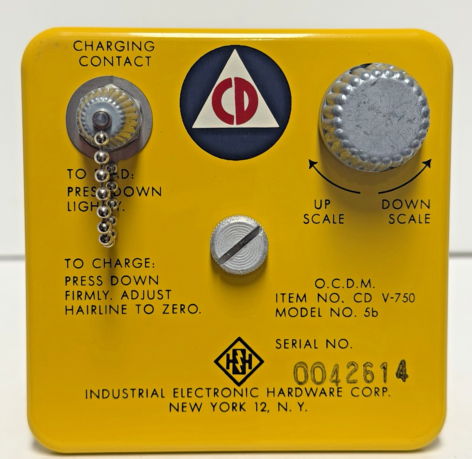 Radiological Dosimeter Charger Personal  V-750 MODEL No: 5b With Manuals
