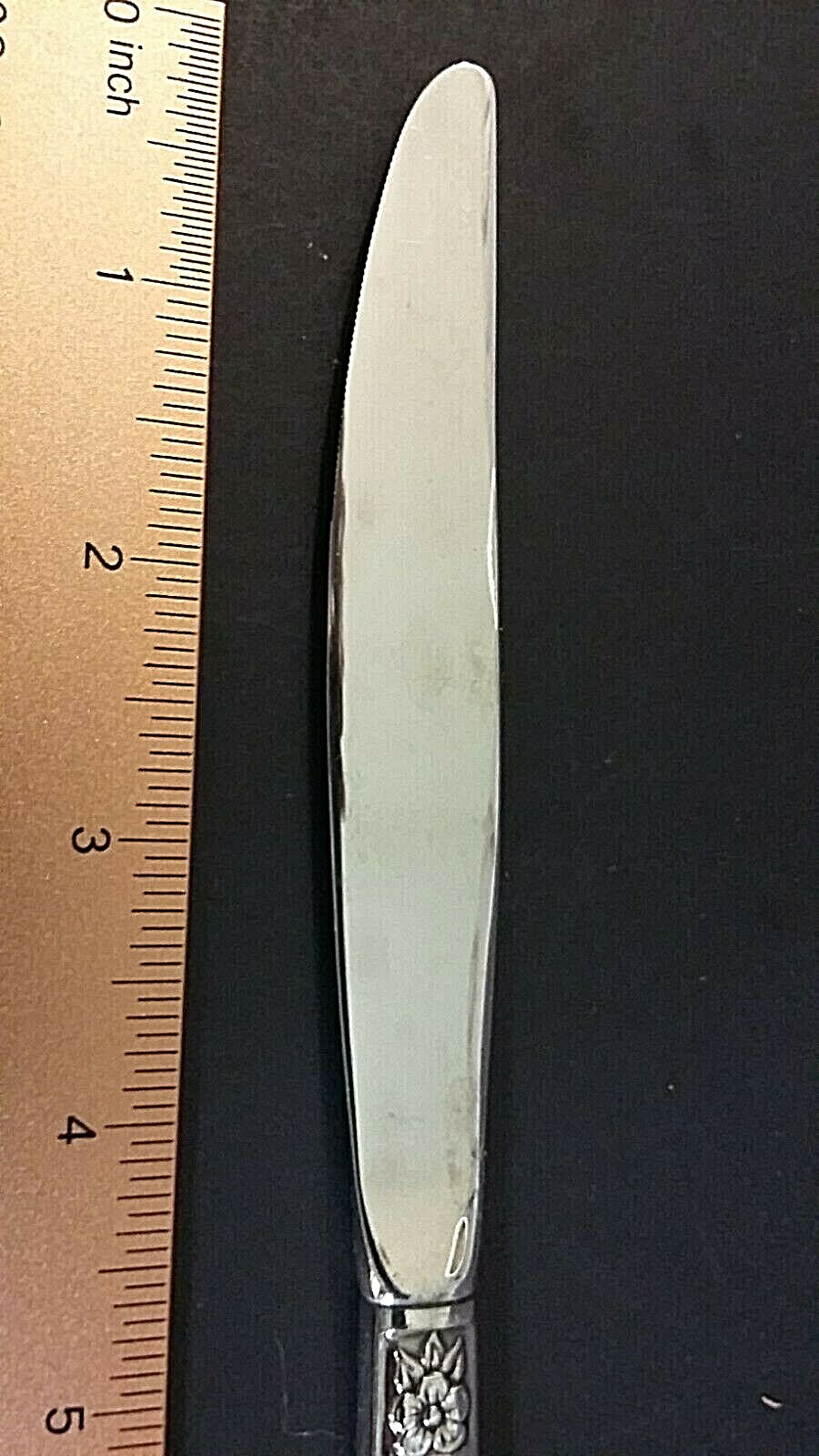 Oneida Melissa stainless 9 3/8" dinner knife