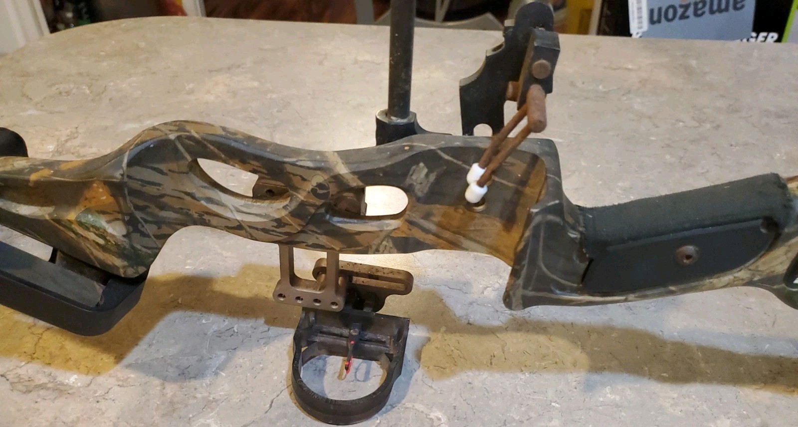 Hoyt XT2000 Defiance Compound Bow Camo Brown 60-70