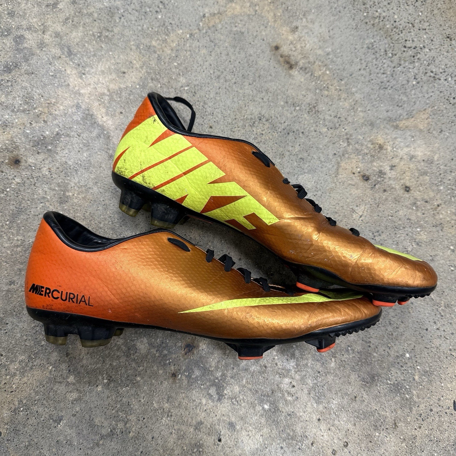 Nike Mercurial Soccer Cleats US 11 EU 45 Orange Football 555613-778