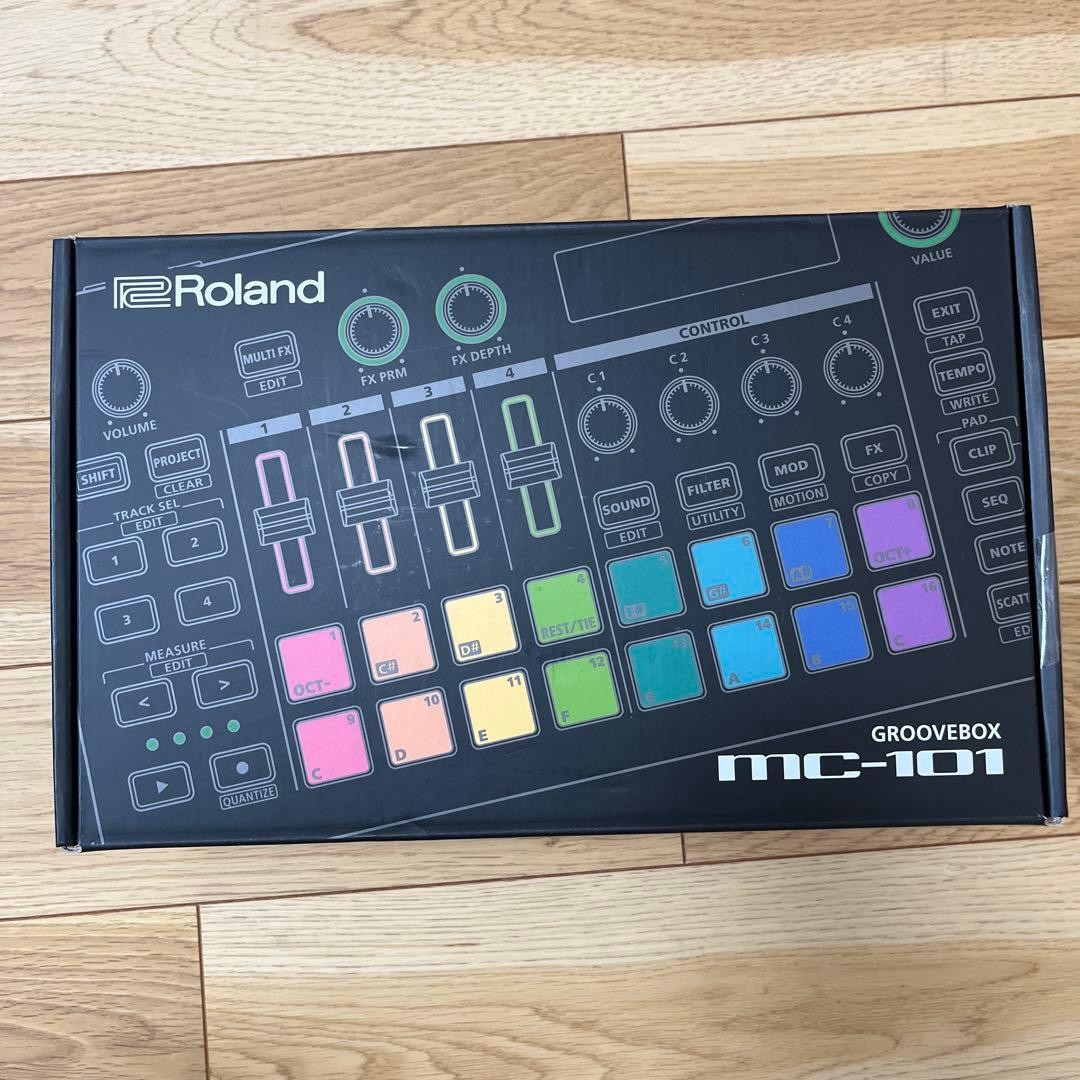 Roland MC-101 GROOVEBOX Portable Synthesizer Workstation Used Once Boxed Set