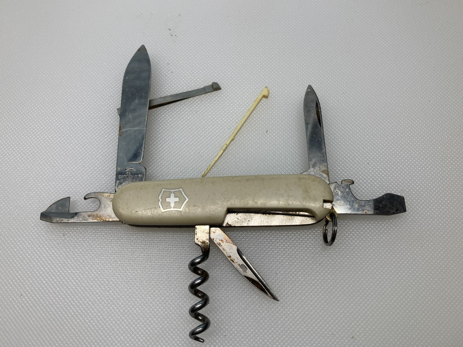 Victorinox Swiss Army Sportsman 84mm. White