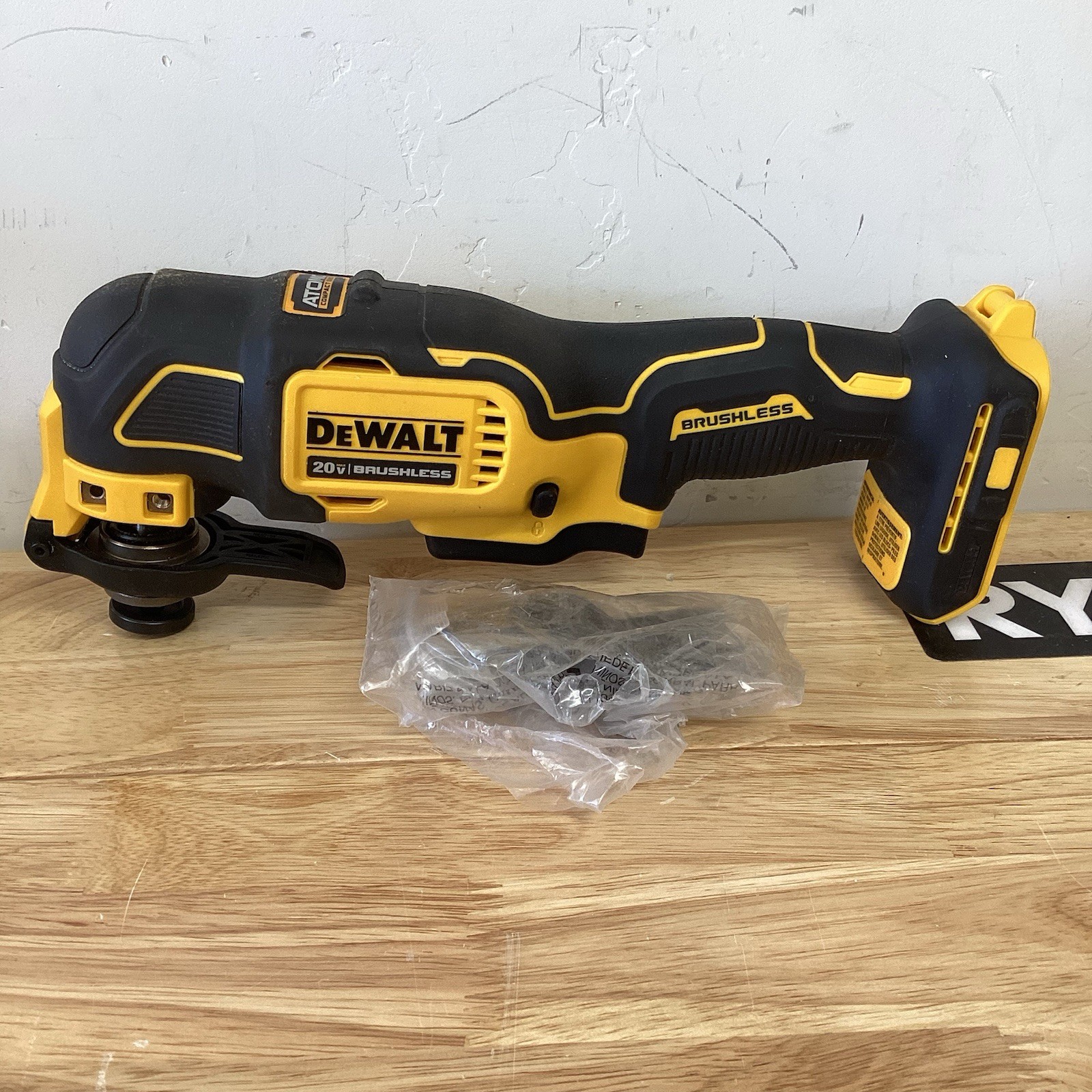 Dewalt DCS354B Oscillating Multi-Tool Tool Only