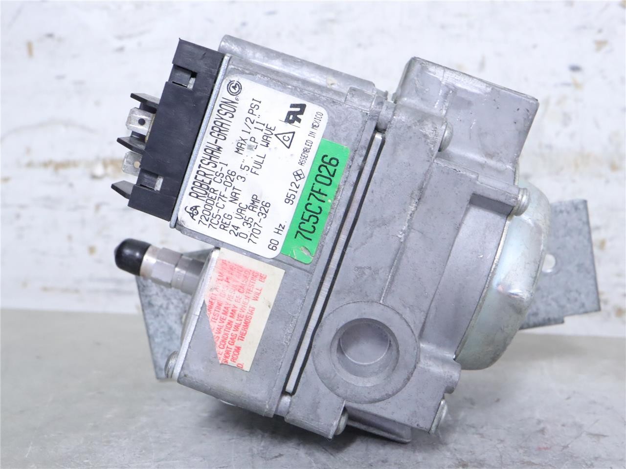 Robertshaw 7200DERCS-1 HVAC Furnace Gas Valve 7C5-C7F-026 7C5C7F026