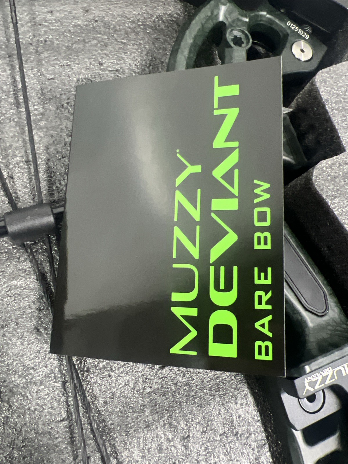 Muzzy Deviant Hybrid-Lever Cam Bowfishing Bow