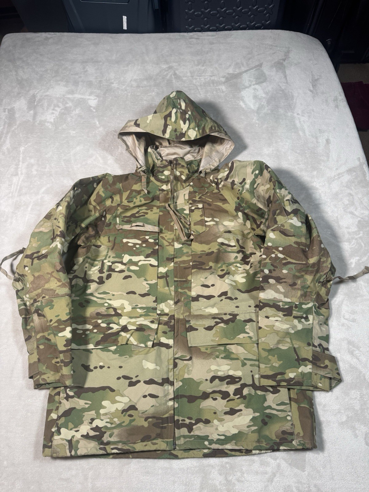 Military Issue Apecs Gore Tex Parka Jacket Size Medium Multicam Camo