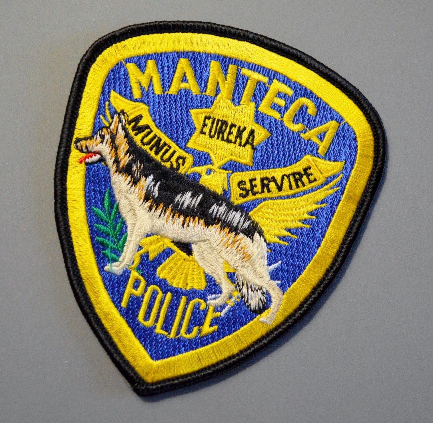 Manteca California Police K9 1991 version Patch ++ Mint San Joaquin County CA
