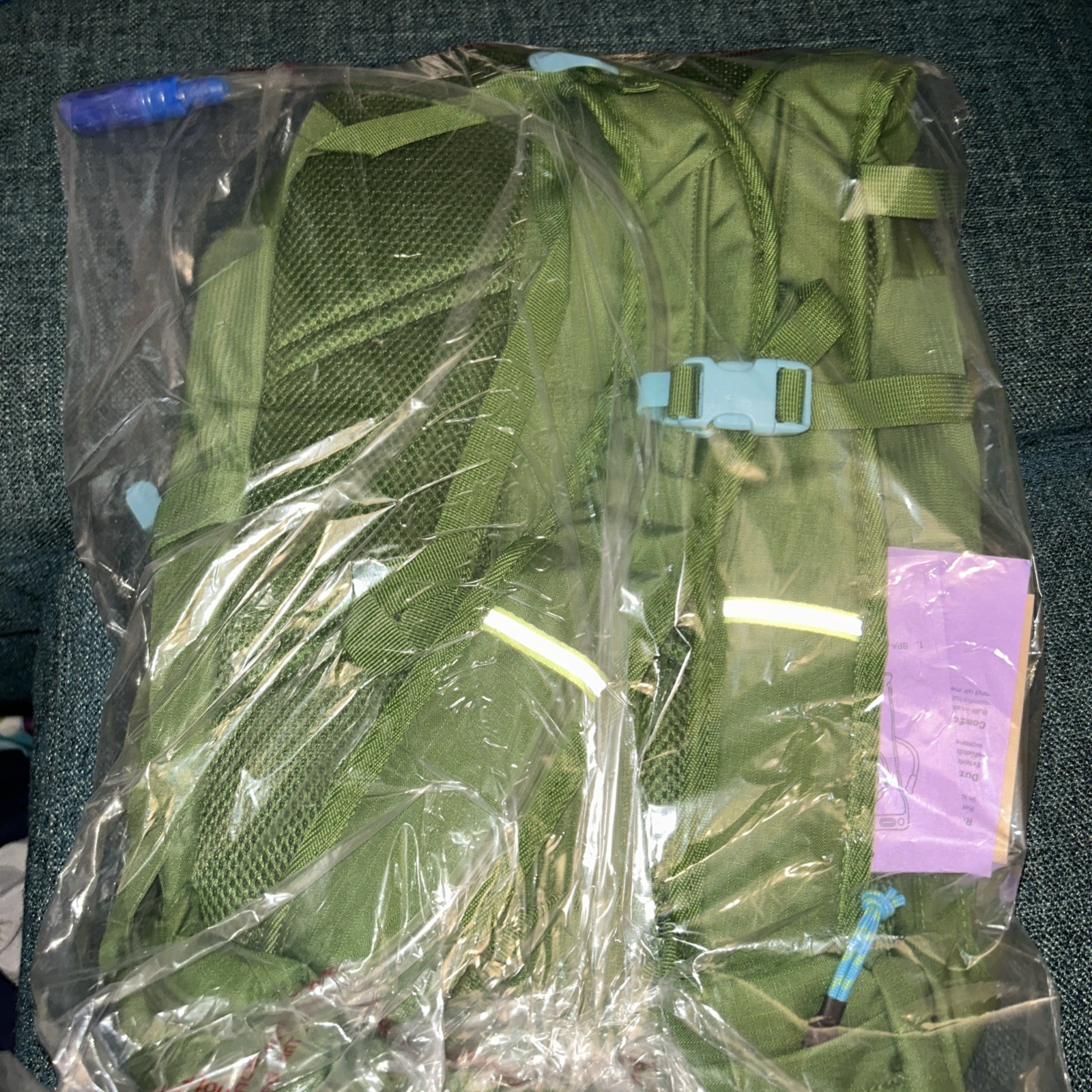 Embark Backpack Hiking Camping Cycling Bladder Green 20L Hydration Pack