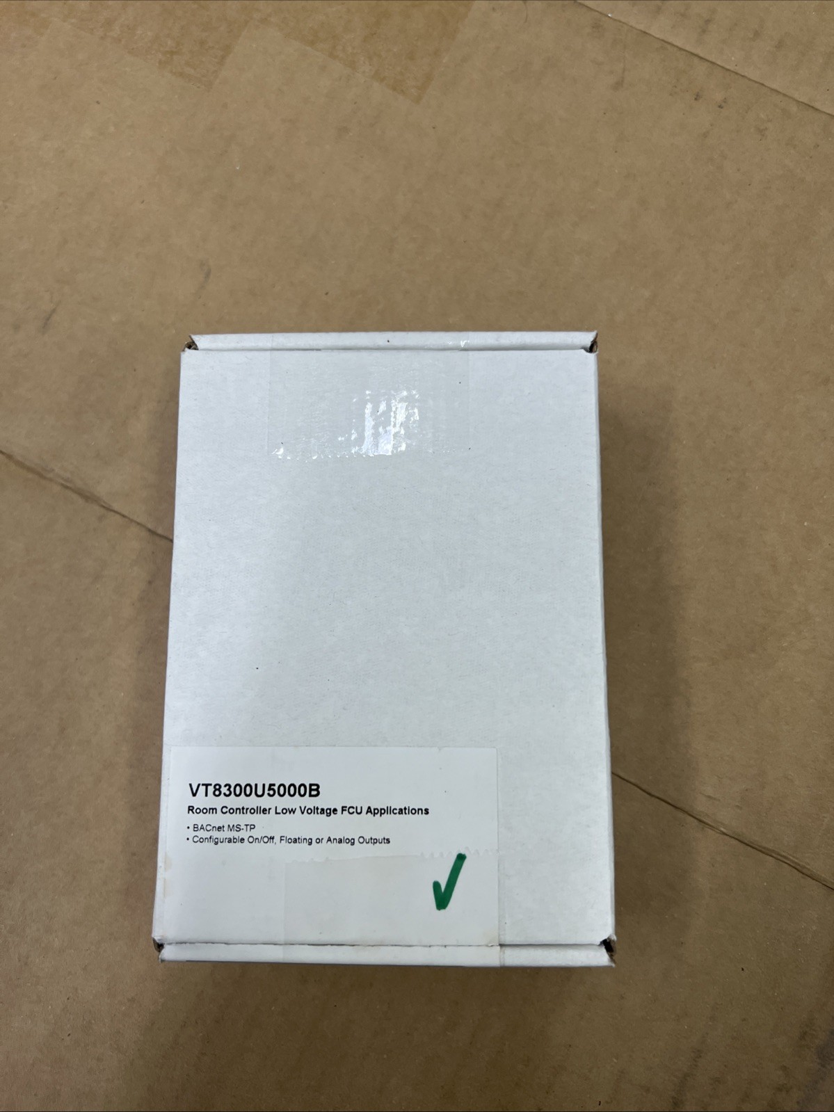 Viconics VT8300U5000B Room Controller Low Voltage FCU Applications