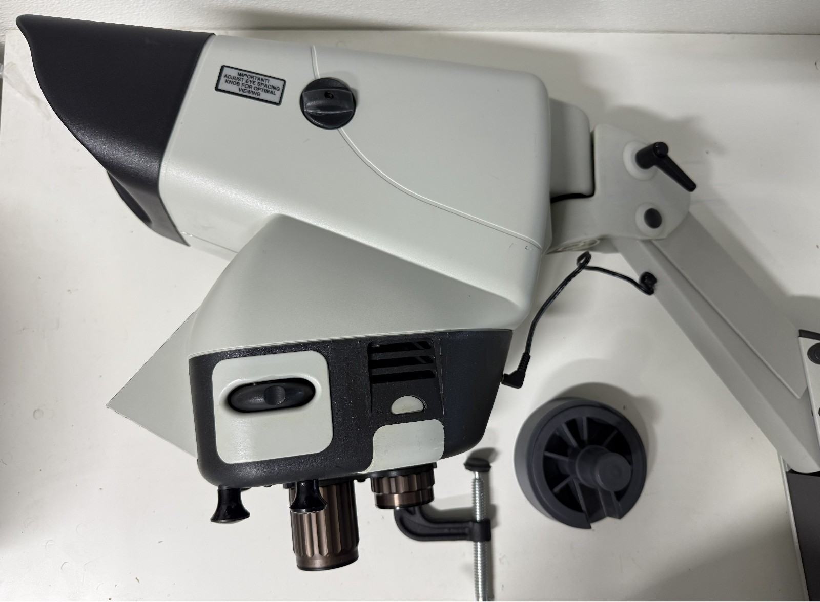 Vision Engineering ORIGINAL MANTIS STEREO MICROSCOPE with 6X and 4X Lenses