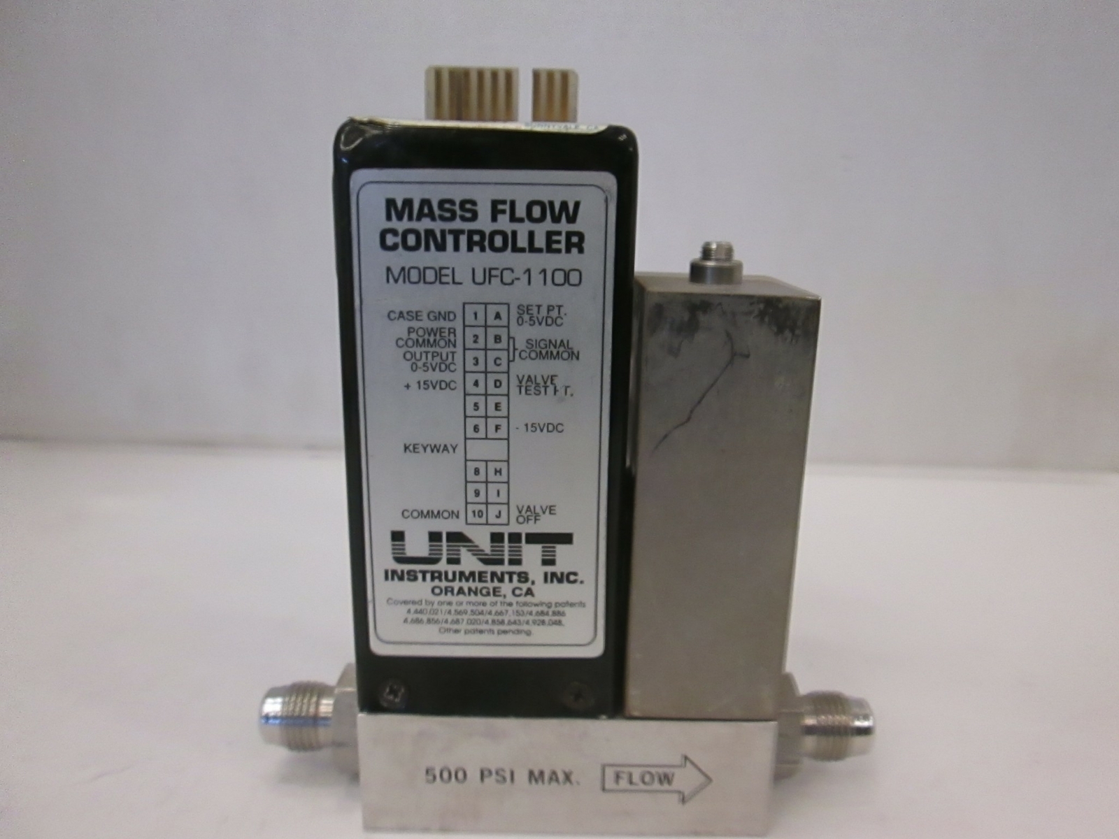Unit UFC-1100, Mass Flow Controller, 10 SLPM, N2, Used