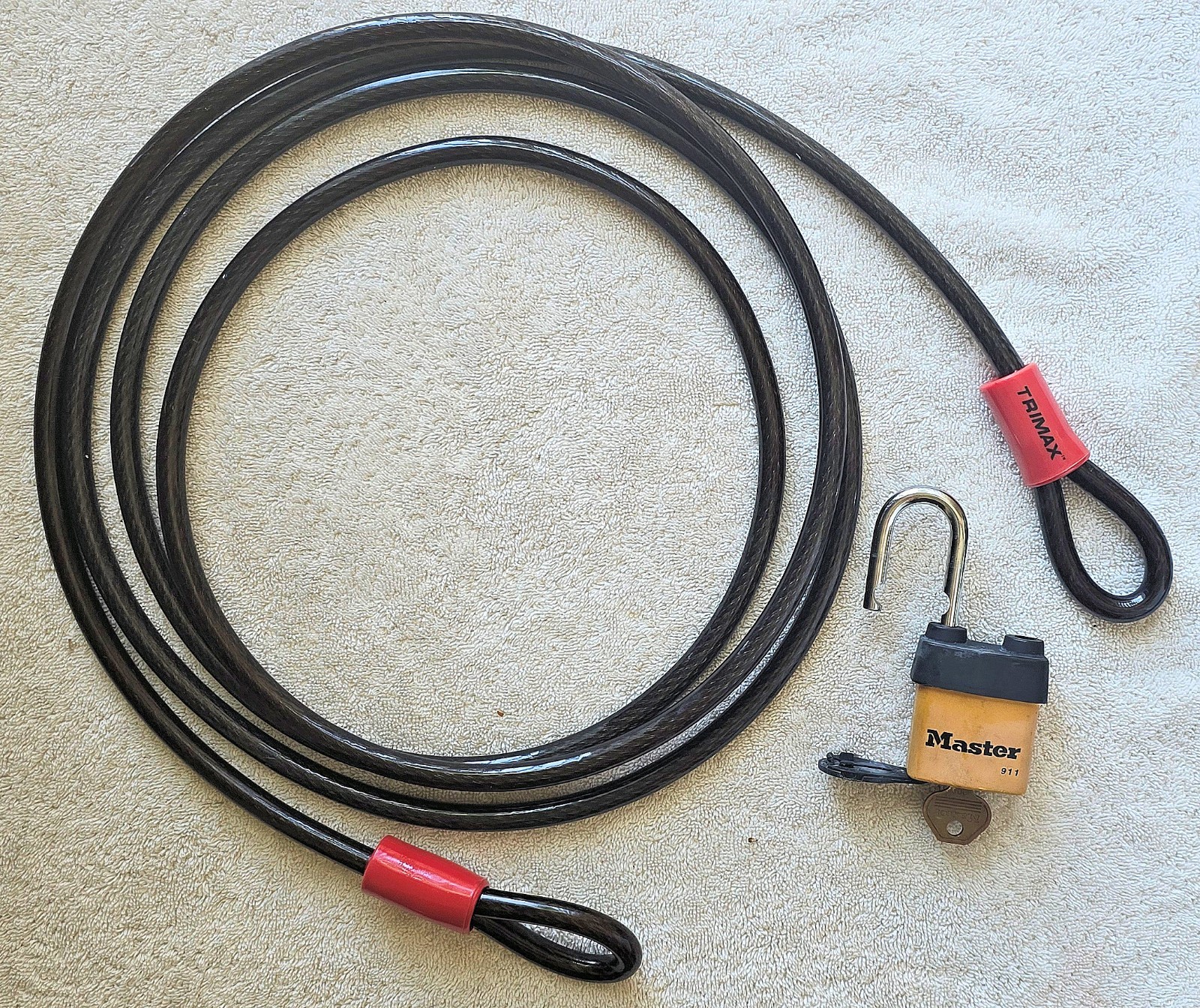 TRIMFLEX 12-FOOT SECURITY CABLE & LAMINATED MASTER PADLOCK - GREAT CONDITION