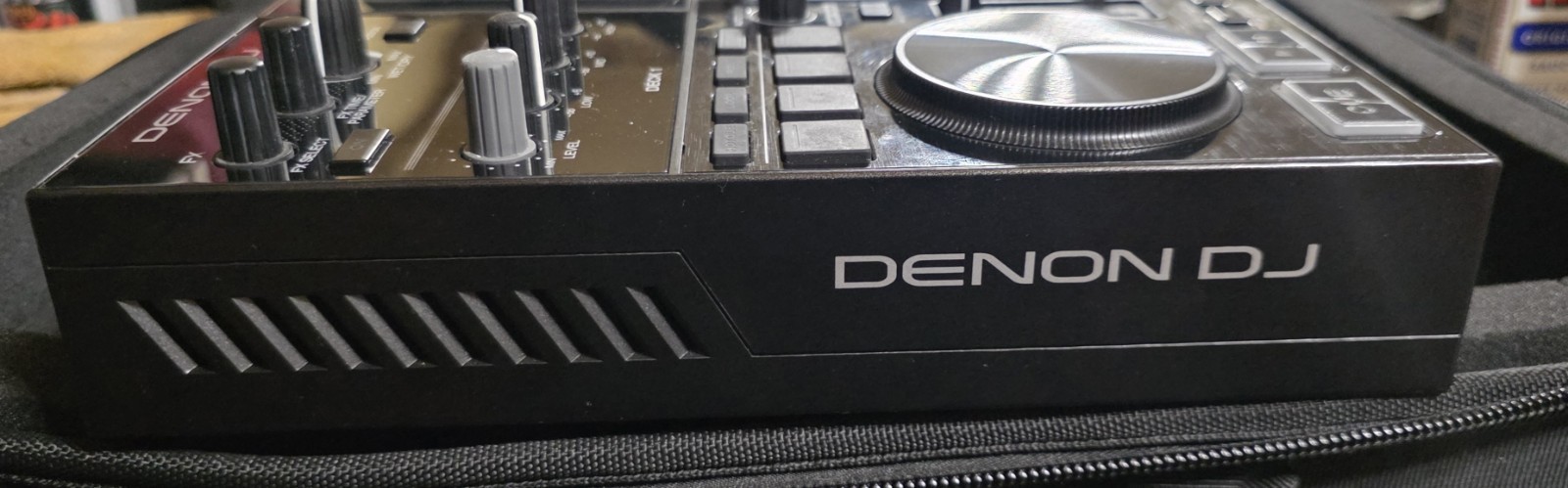 Denon DJ PRIME GO Double Deck Rechargeable Smart DJ Console With Case