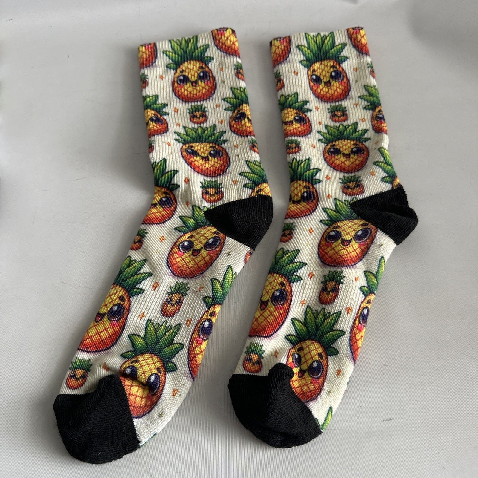 Pembrook Small Diabetic Crew Socks Lot 4 Pairs Digital Print Polyester New