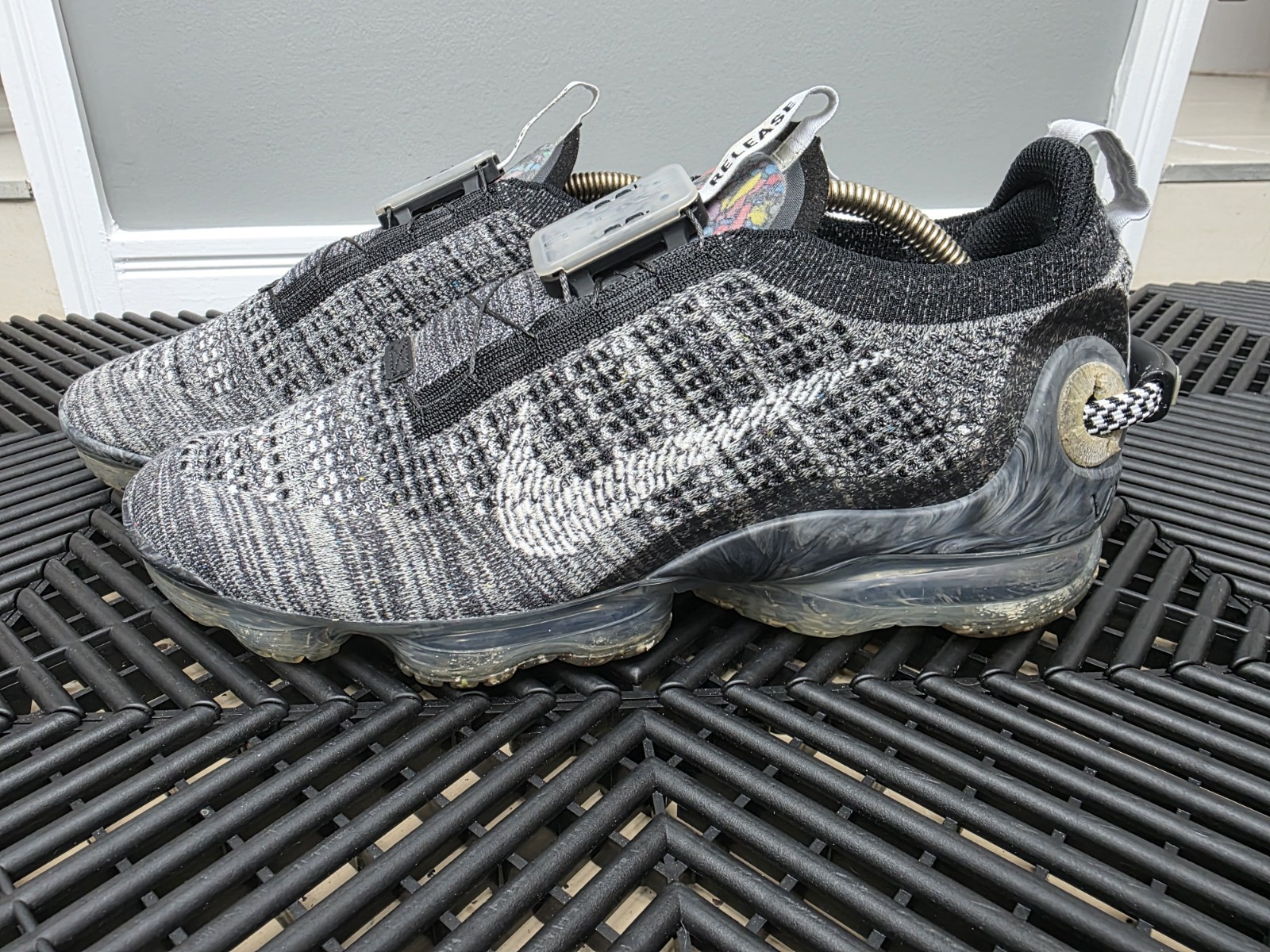 Nike Air VaporMax 2020 Flyknit Shoes Mens Gray Sneakers CT1823-001 US11 UK10